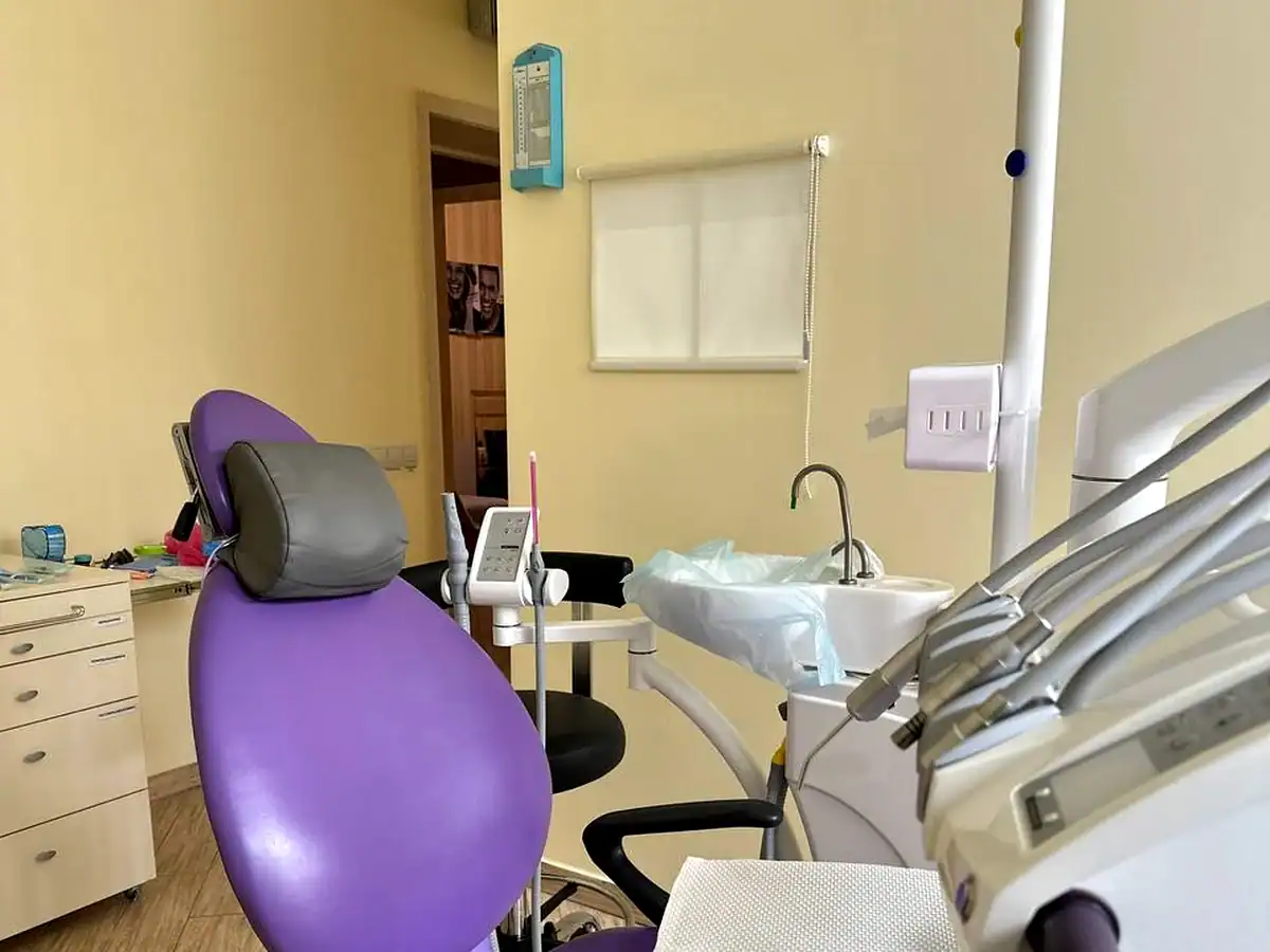 Стоматологічний кабінет VA Clinic у Хмельницькому